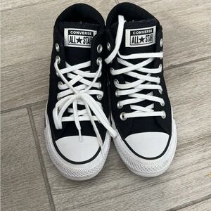 Low top black and white converse